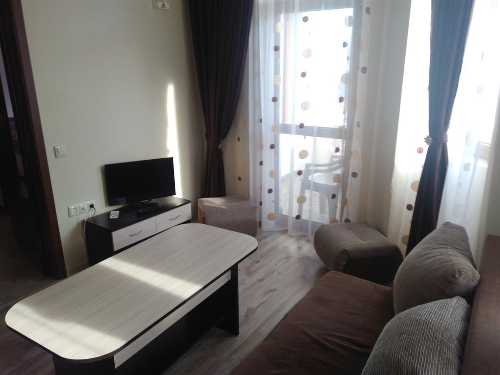 Family Hotel Relaxa Sapareva Banya Bagian luar foto